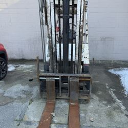 Hyster 10k Lb Forklift