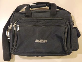 SkyWest Airlines Laptop Bag | Travel Messenger Briefcase