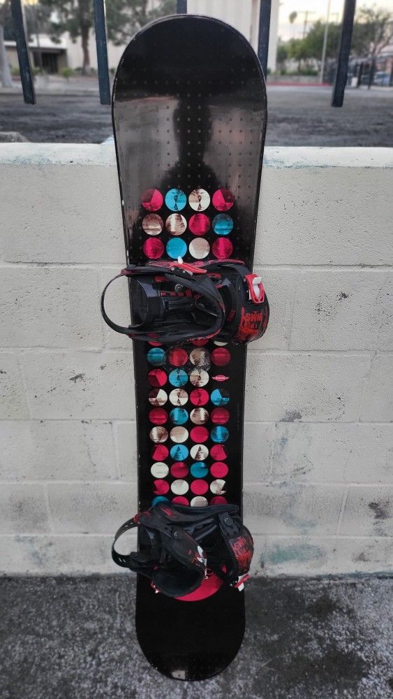 Sims Nebula Snowboard 148 CM for Sale in San Diego, CA - OfferUp
