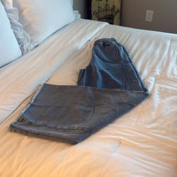 Women’s / Teen Clothes 