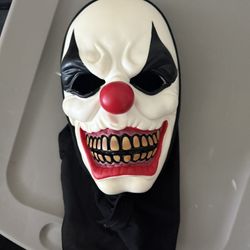 Scary Clown Mask 