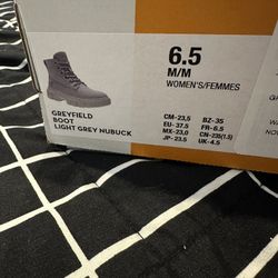 Women's Greyfield Mid Lace-Up Boot Brand New