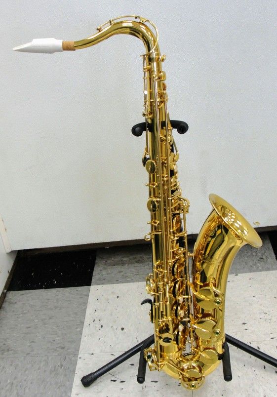 JEAN PAUL TENOR SAXOPHONE WITH CASE