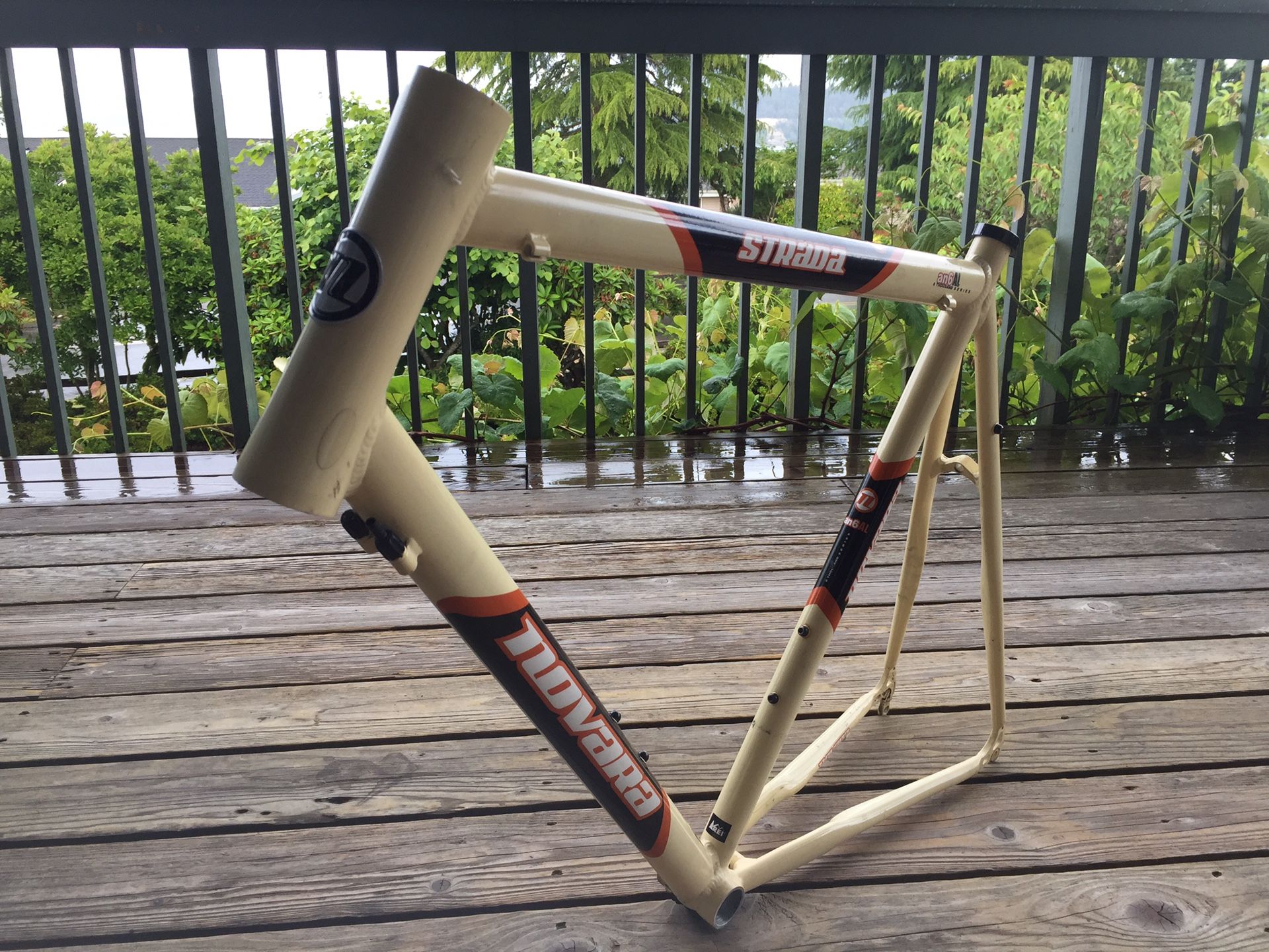 Novara Strada 60cm Frame