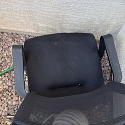 Black office chair, free with pick up Litchfield and Waddell