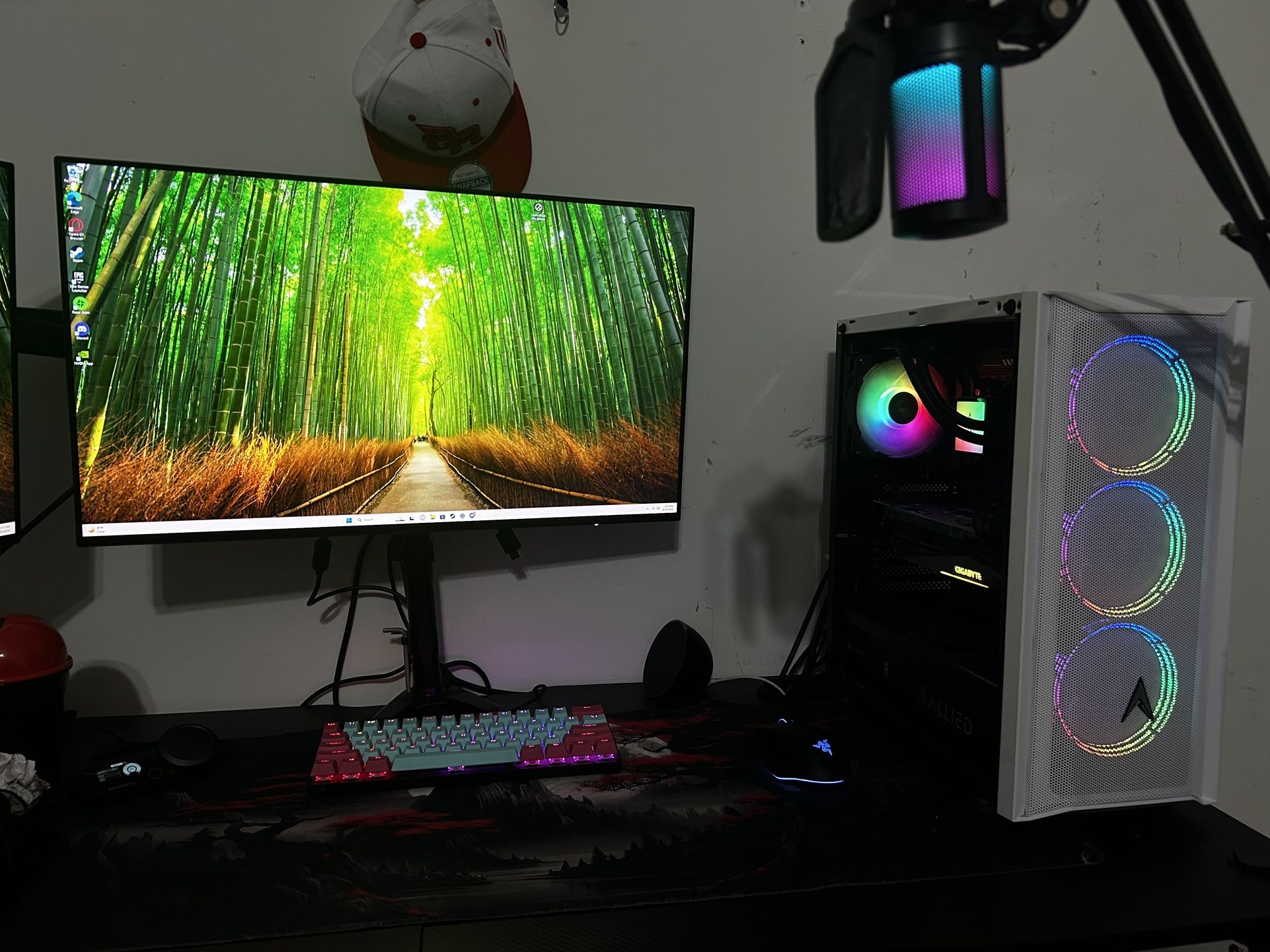 Gaming Pc And Monitor Full Setup