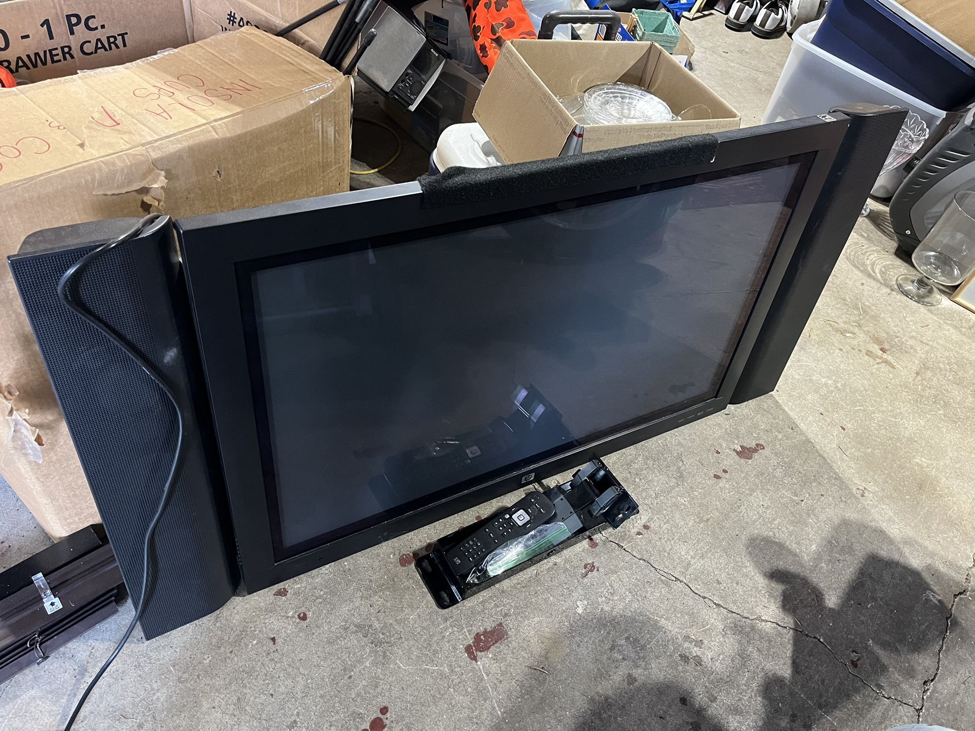 HP 42” TV 