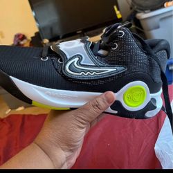 New Nike Kd Size 8.5