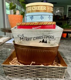 Free! 6 Gifting Containers