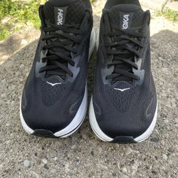 Men’s Hoka Clifton 10, Size 10