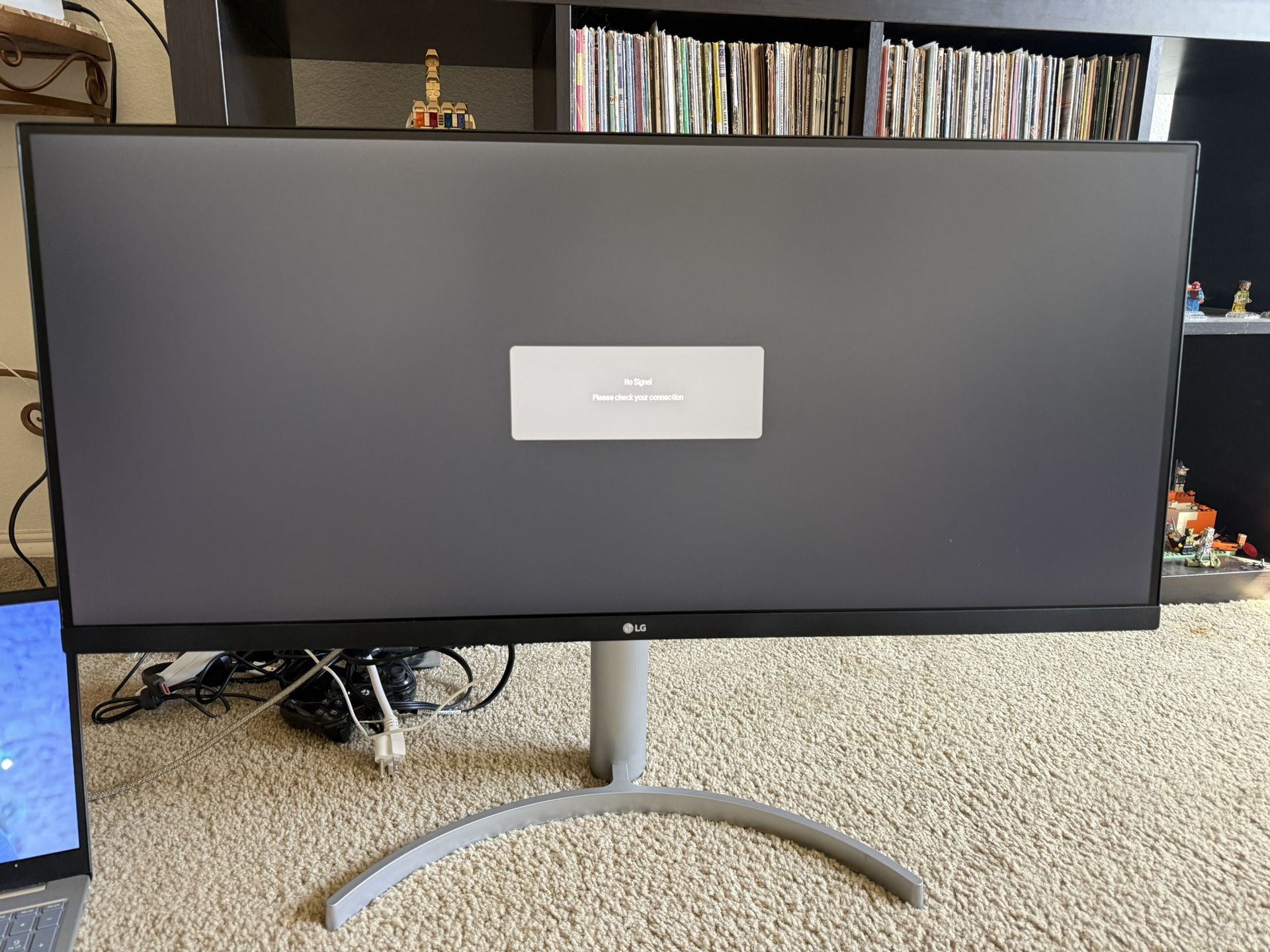 LG Ultrawide 34” Monitor with speakers and adjustable stand