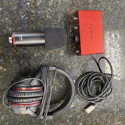 Focusrite Scarlett Solo Studio Pack (4th Gen) 