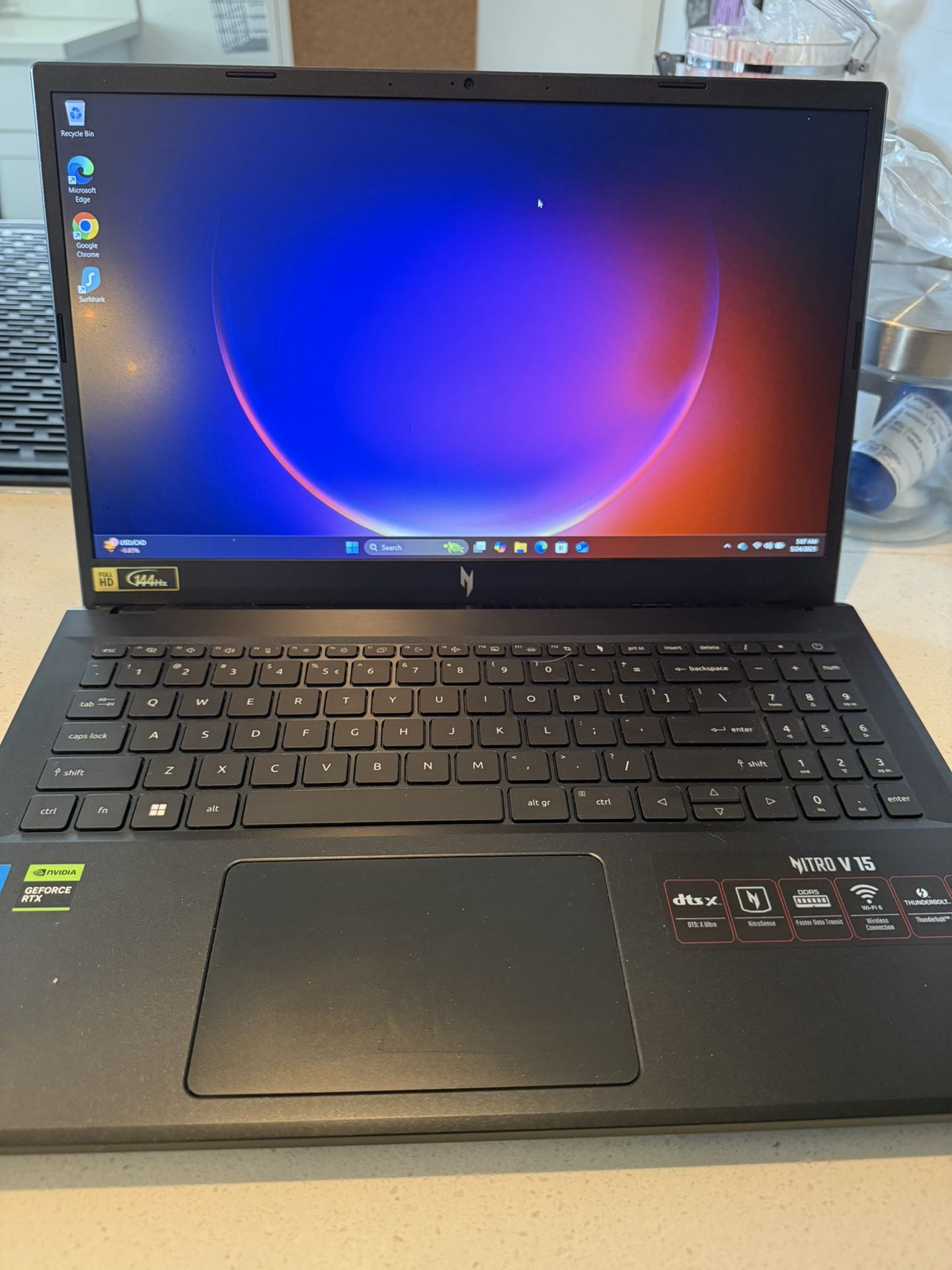 Gaming laptop - Acer Nitro v15 RTX Graphics