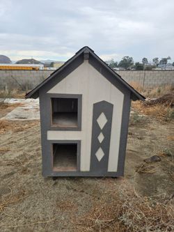 Cat house