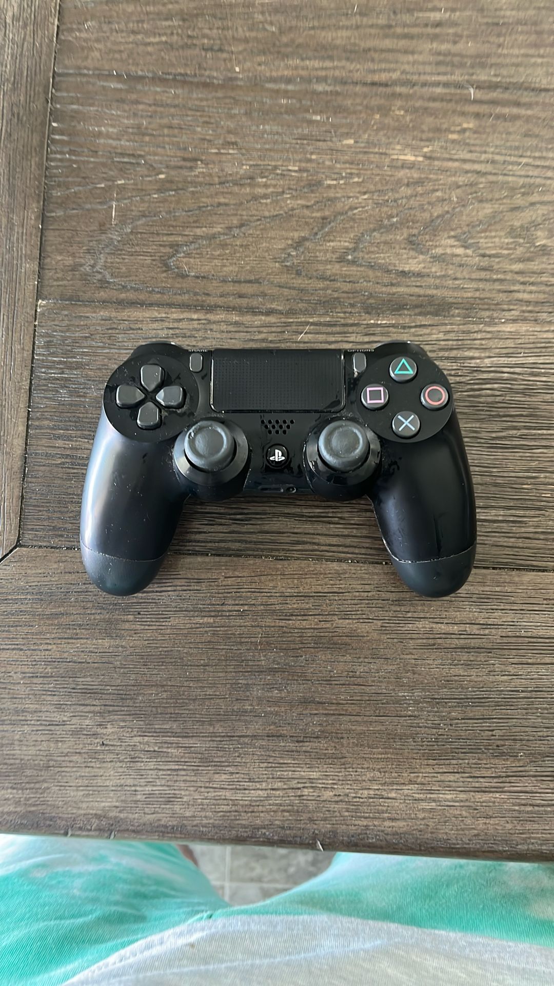 PS4 Controller