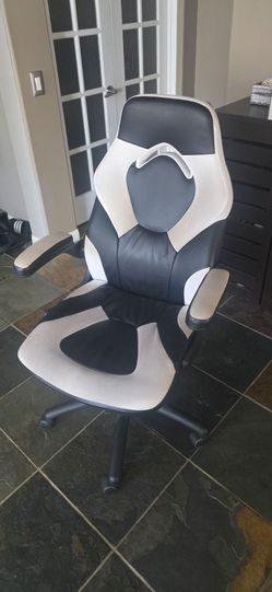 Game chair