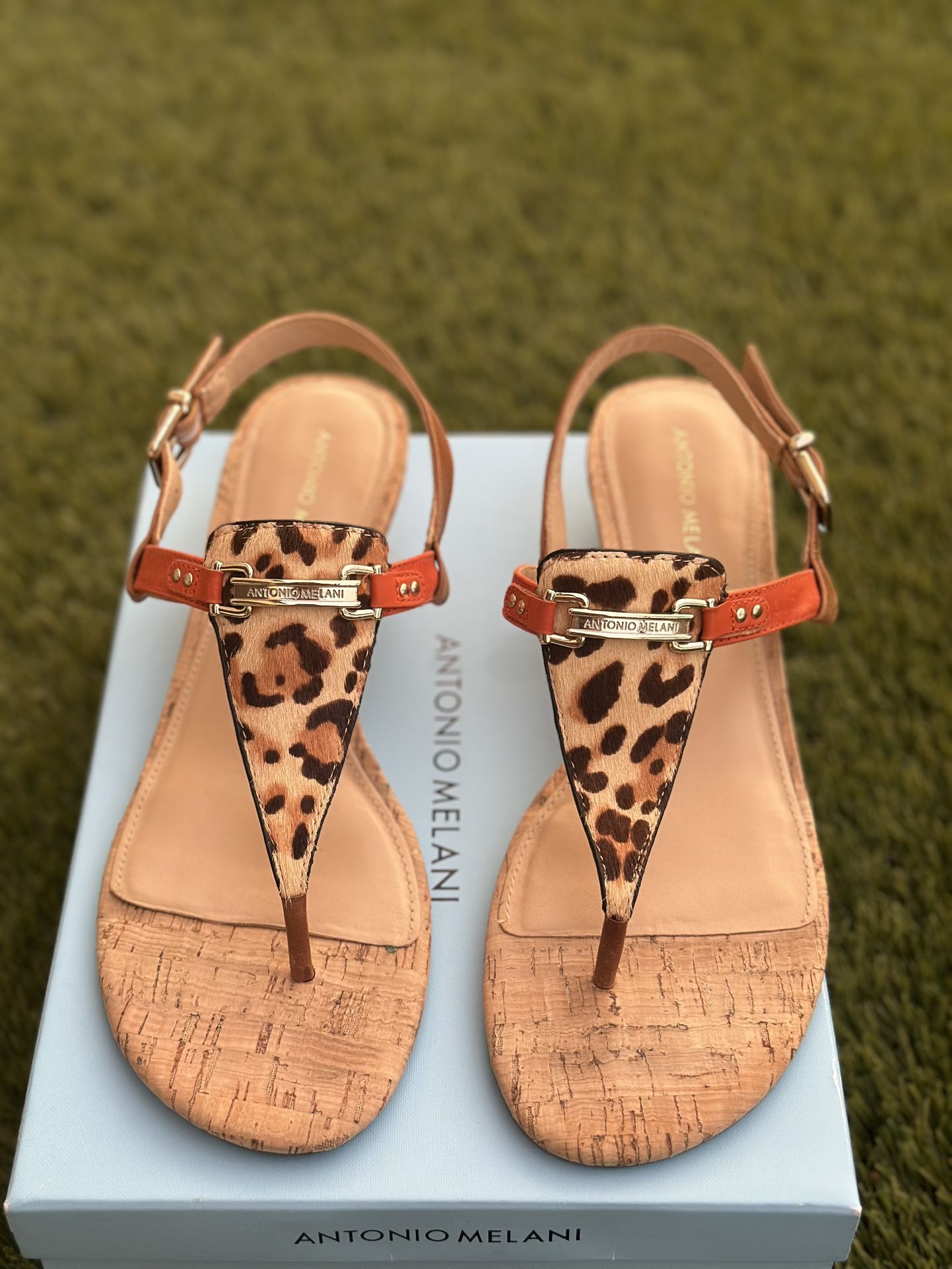 Antonio Melani Sandals Size 11, Used/Huaraches Tamaño 11