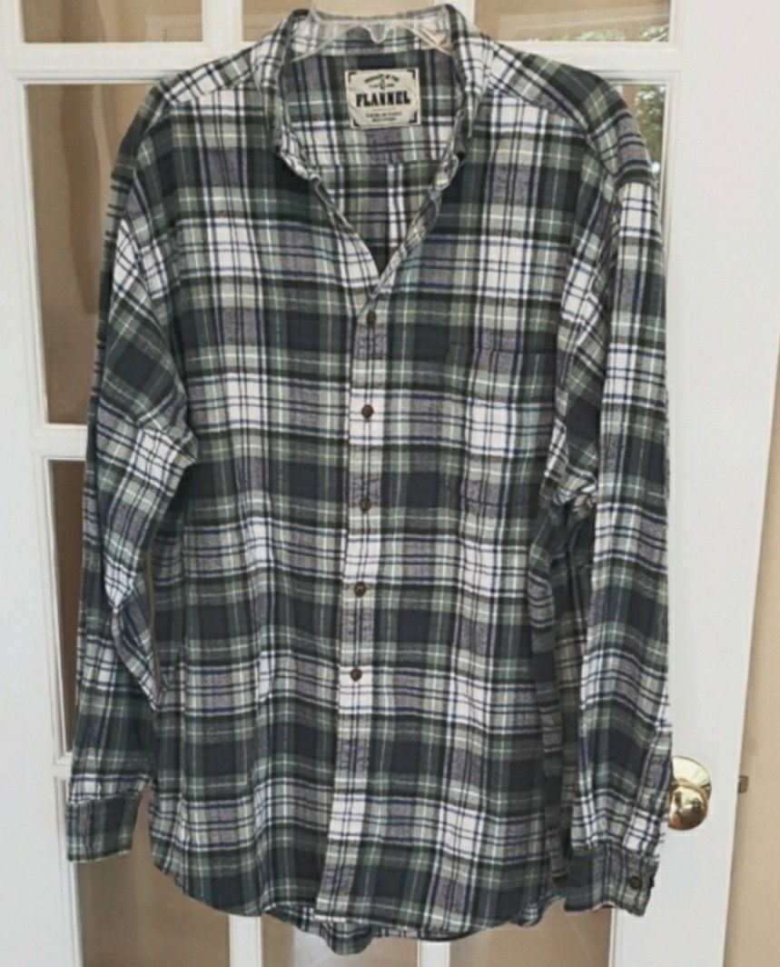 Vtg- American Eagle Outfitters Green and Blue Casual Flannel Button Down -XXL