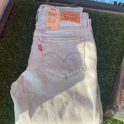 Women’s Or Girls Levi’s 311 Sharping Capris 2/w26