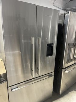 SALE!! Refrigerator Fisher & Paykel counter depth 36” inches wide French door/ nevera heladera frío 