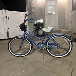 Girls beach cruiser