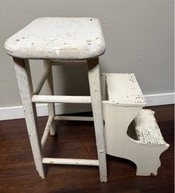 Vintage Farmhouse Folding Stool