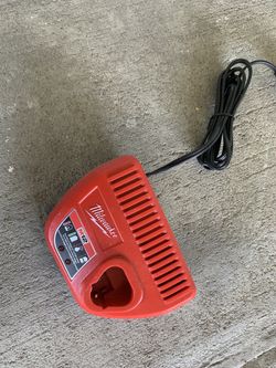 Milwaukee M12 Battery Charger New