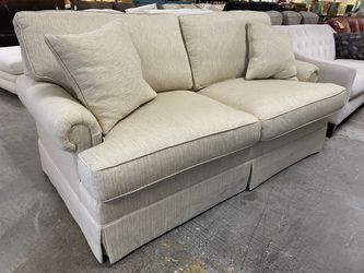 DREXEL HERITAGE Holloway Oatmeal Feather Filled Loveseat
