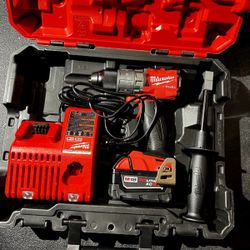 Milwaukee 2803-22 18V Cordless Drill Driver Kit