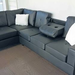BRAND NEW SECTIONAL SOFA COUCH SET WITH CUP HOLDERS