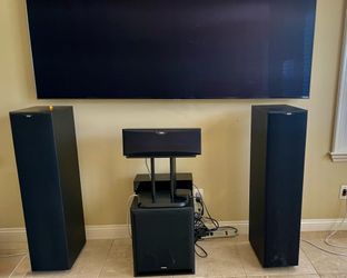82" Samsung Flagship 4K QLED TV (QN82Q90RAF) - Working perfectly! 1Connect/cable