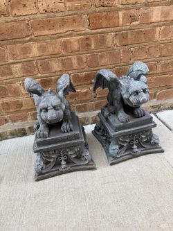 Pair of Gargoyle Statues with Decorative Base