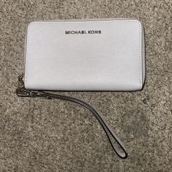 Michael Kors Wristlet