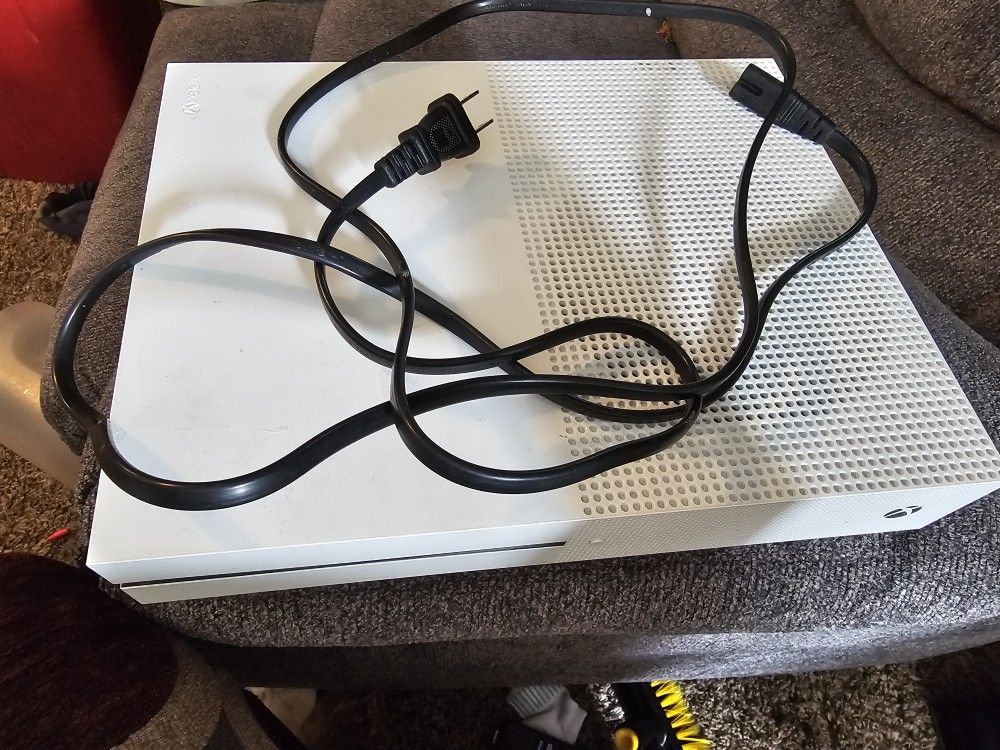 Xbox One S 