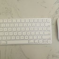 Apple Keyboard And Mouse 