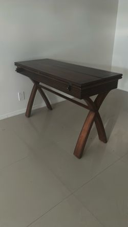 wood table to pick up RIGHT NOW