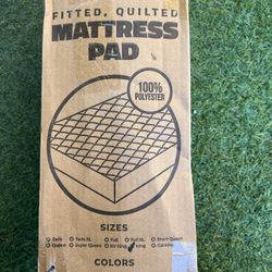 FITTED, QUILTED MATTRESS PAD 100% POLYESTER O Twin O queen White Spa Blue SIZES O Twin XL O Super Queen O Full O Full XL O RV King King COLORS Grey Li