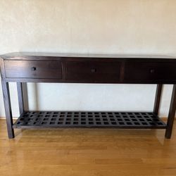 Entry Way Table