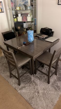 Bridson Counter Height table set