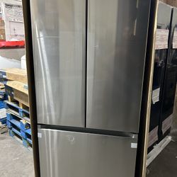 Samsung 33” Refrigerator 
