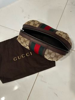 Gucci cosmetics bag