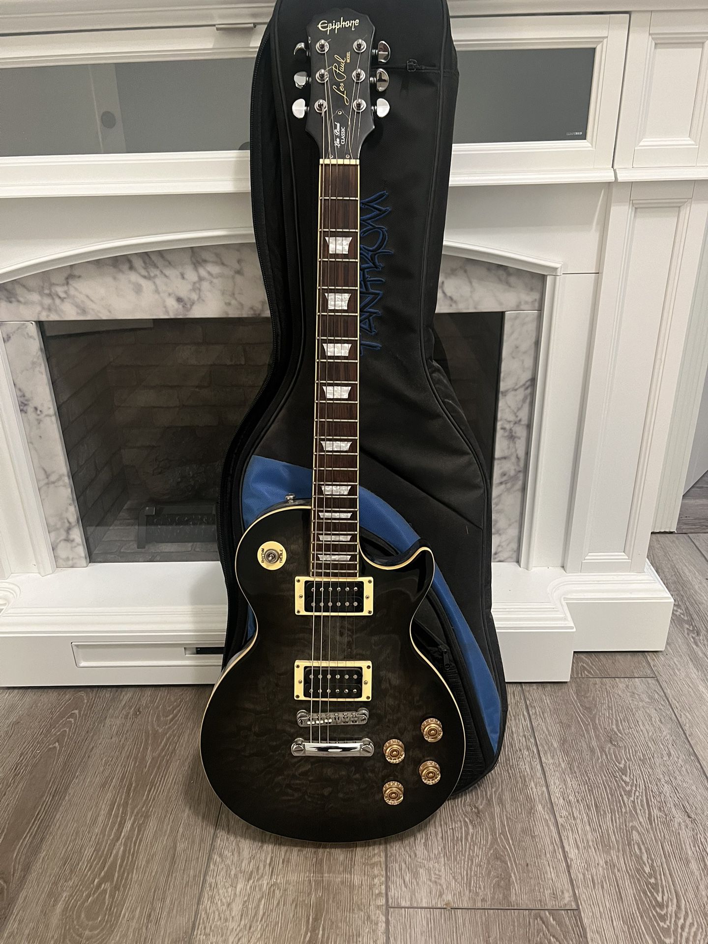 Gibson Les Paul Epiphone Guitar w Case 
