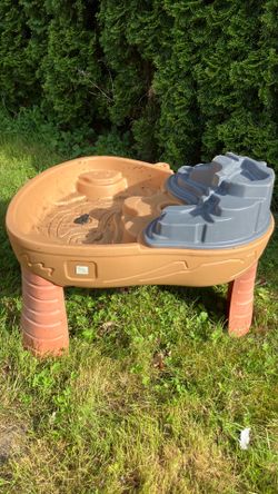 Step2 kids water table $25