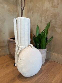 Leewadee Meditation Cushion Set - Brand New