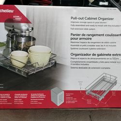Richelieu Pull-Out Cabinet Organizer - New In Box (14" x 22") 