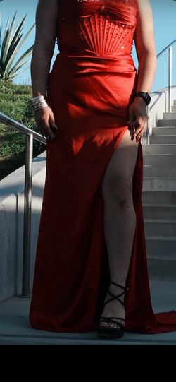 Red prom dress