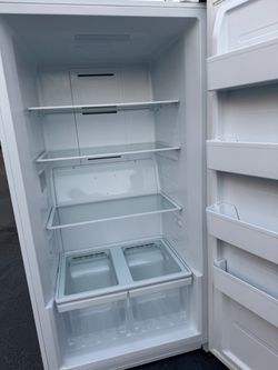 Freezer 17 cu household upright frost free convertible unit ENERGY STAR 17 cubic (free local delivery)