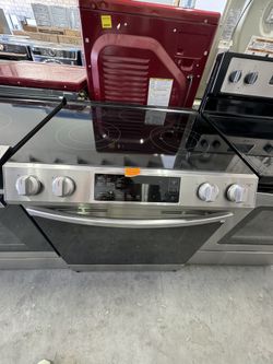 Slide In Electric Stove . 