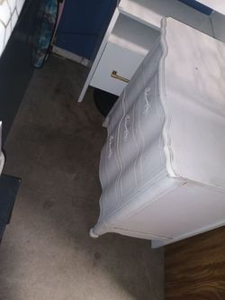 Vintage dresser