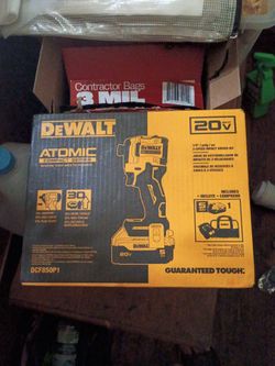 DeWalt atomic 20v impact driver kit
